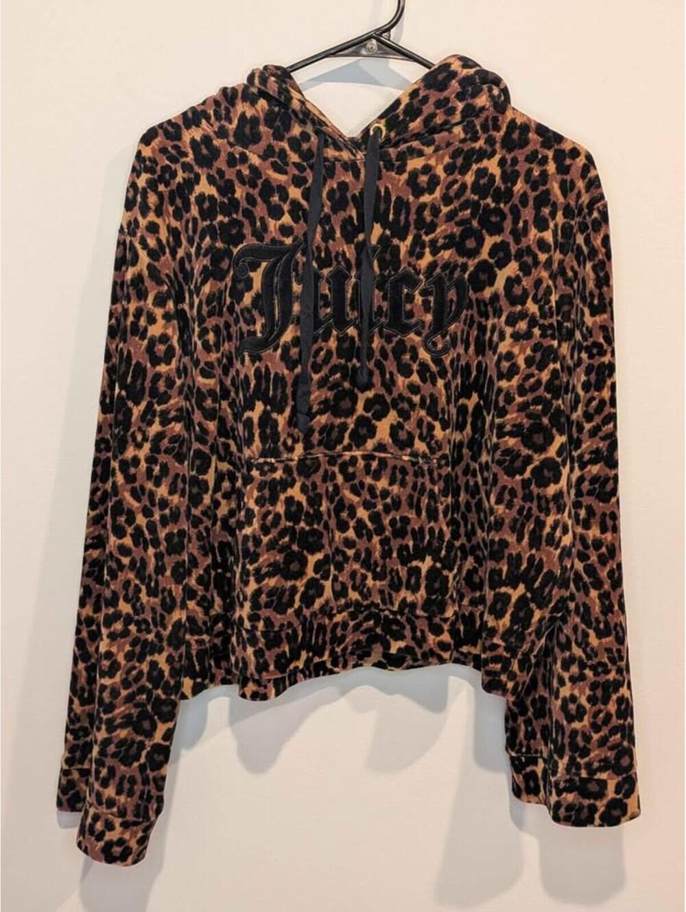 Juicy Couture Leopard Print Velour Cropped Pullover Hoodie Womens